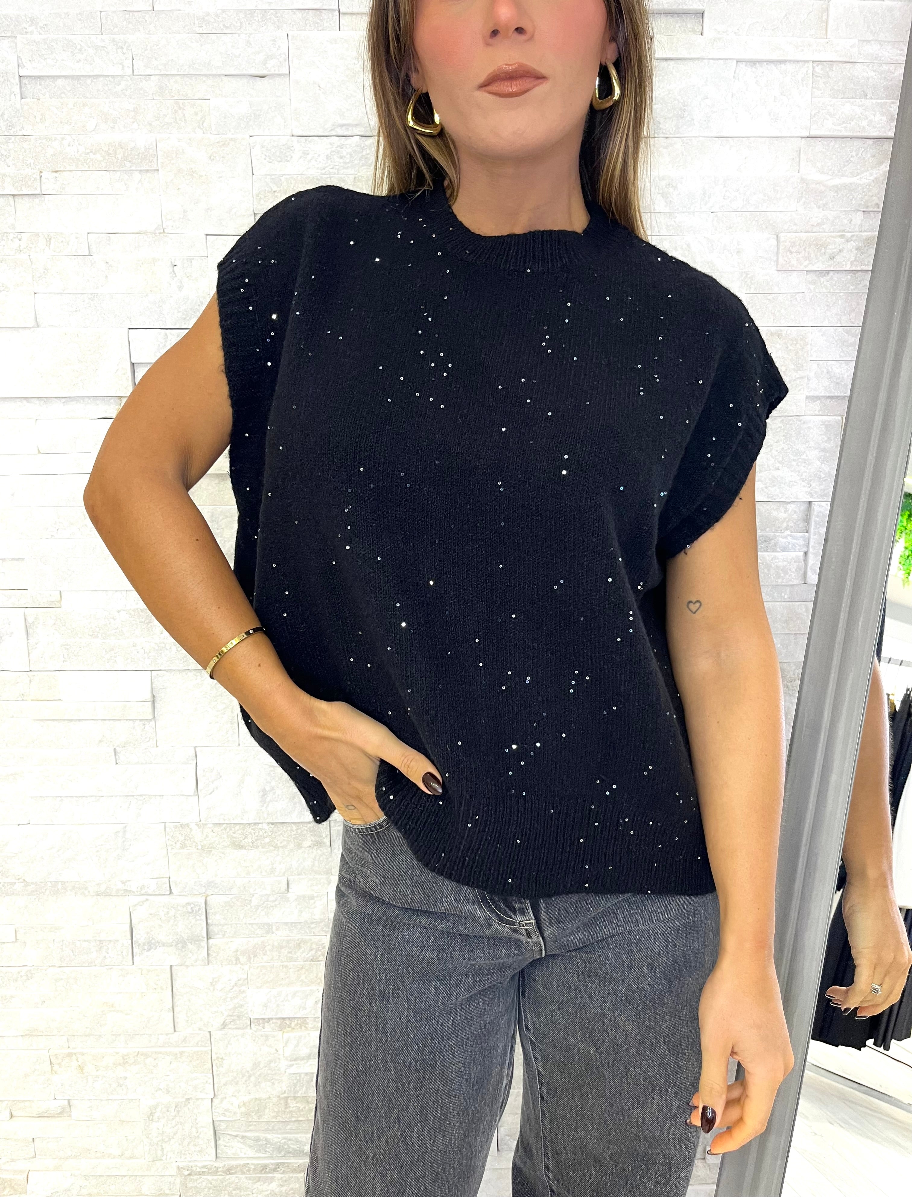 Gilet nero con micropaillettes