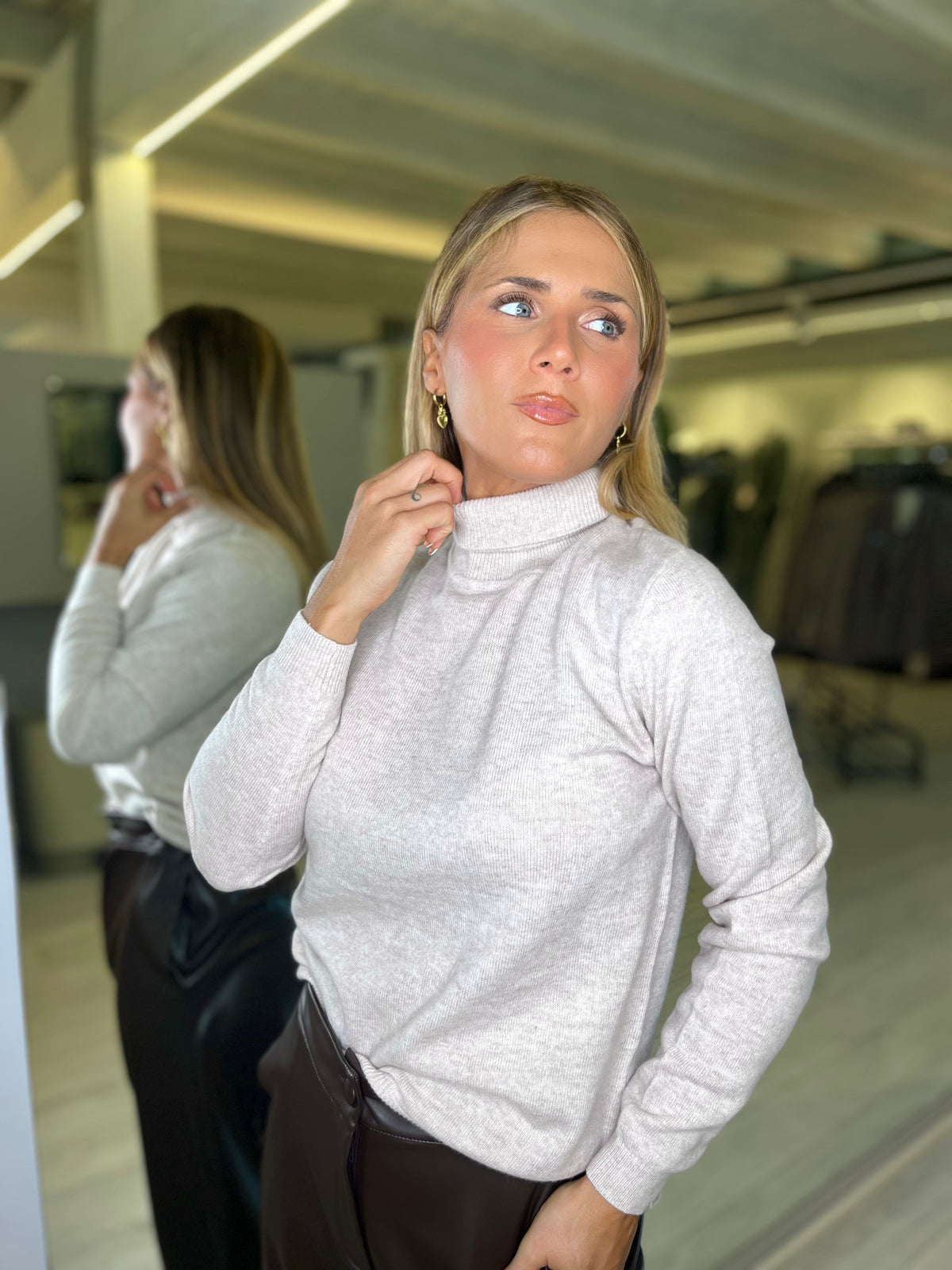 Dolcevita basico beige