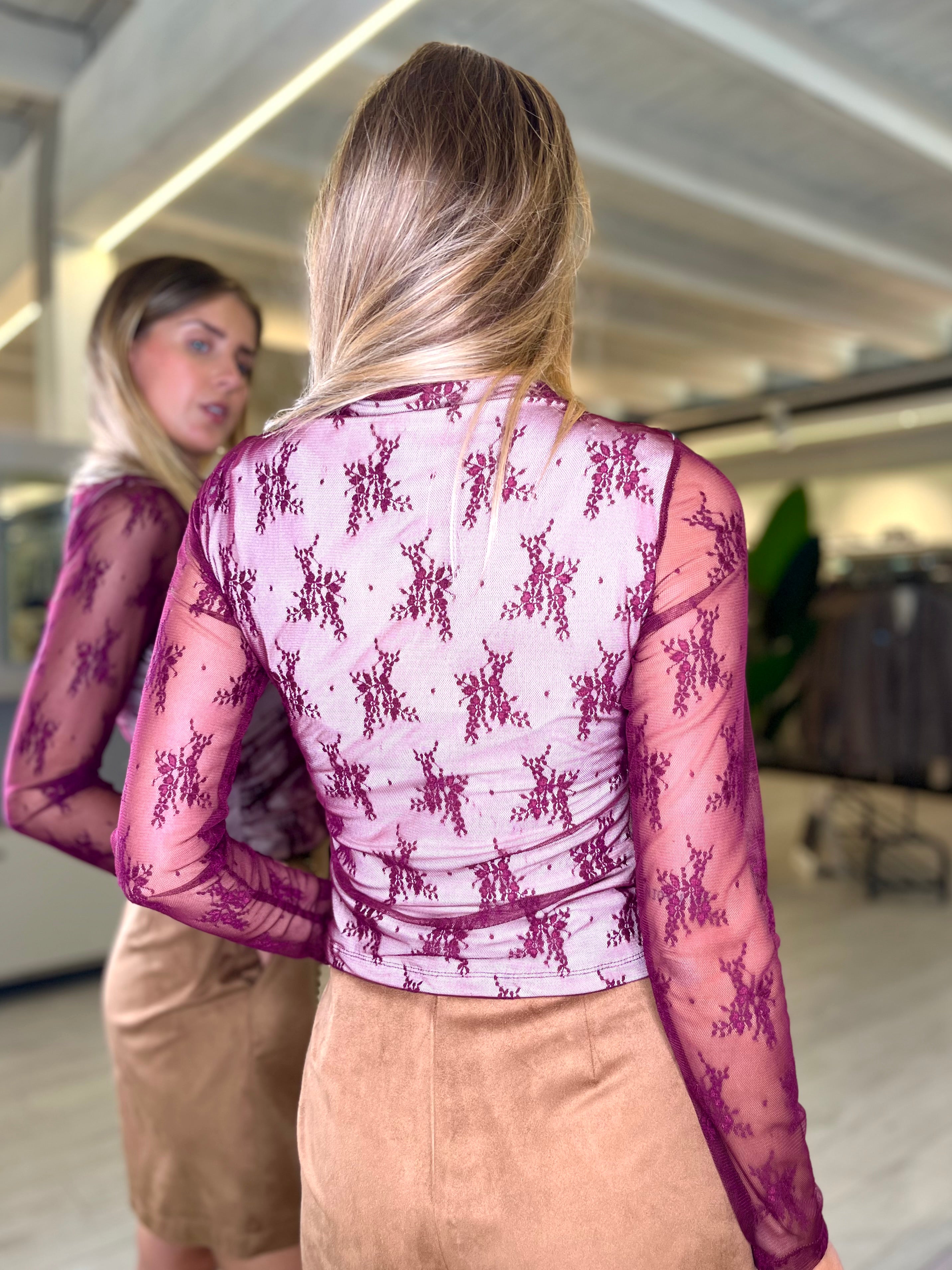 Maglia con lavorazioni in pizzo bordeaux