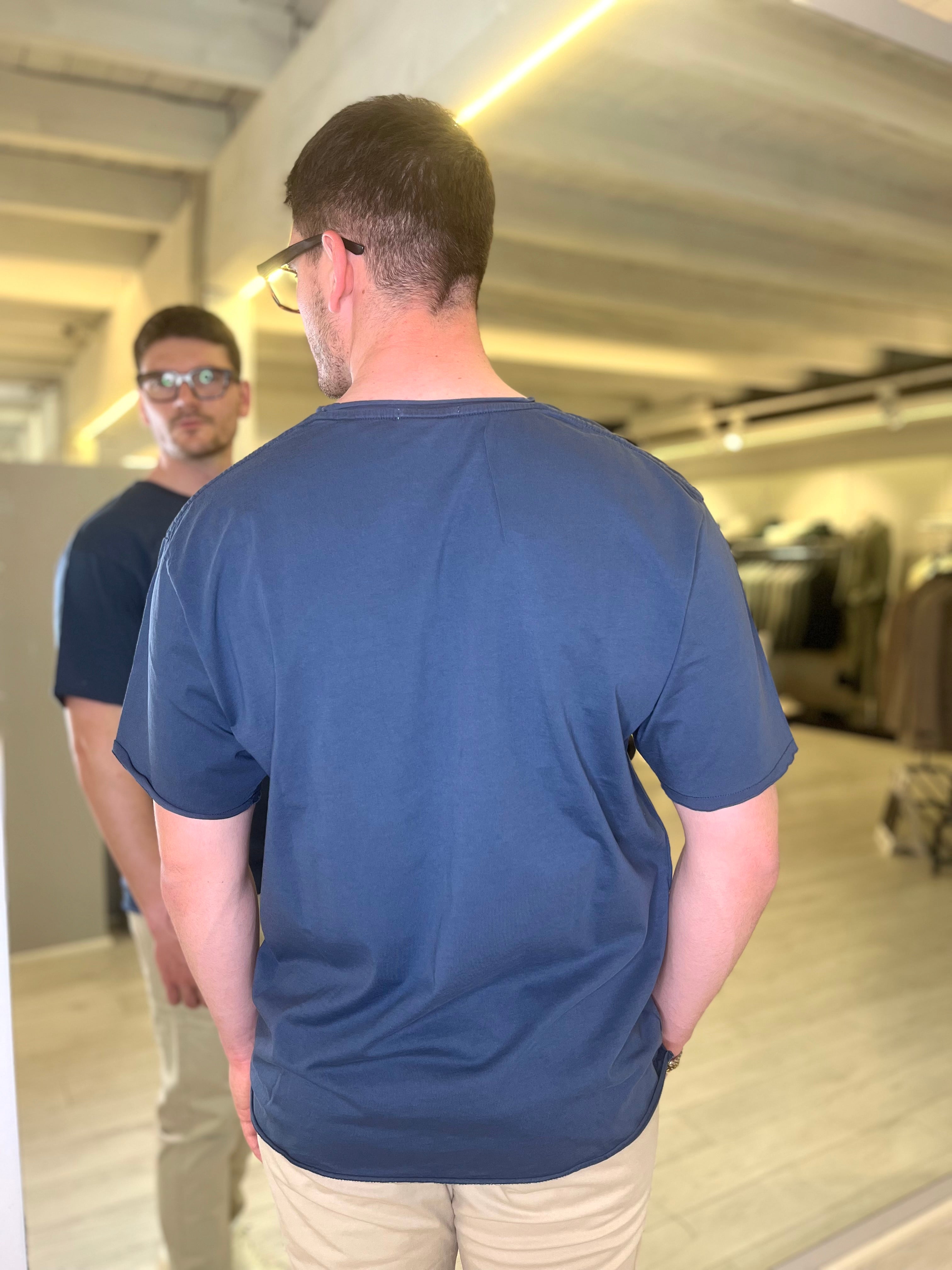 T-shirt basic blu