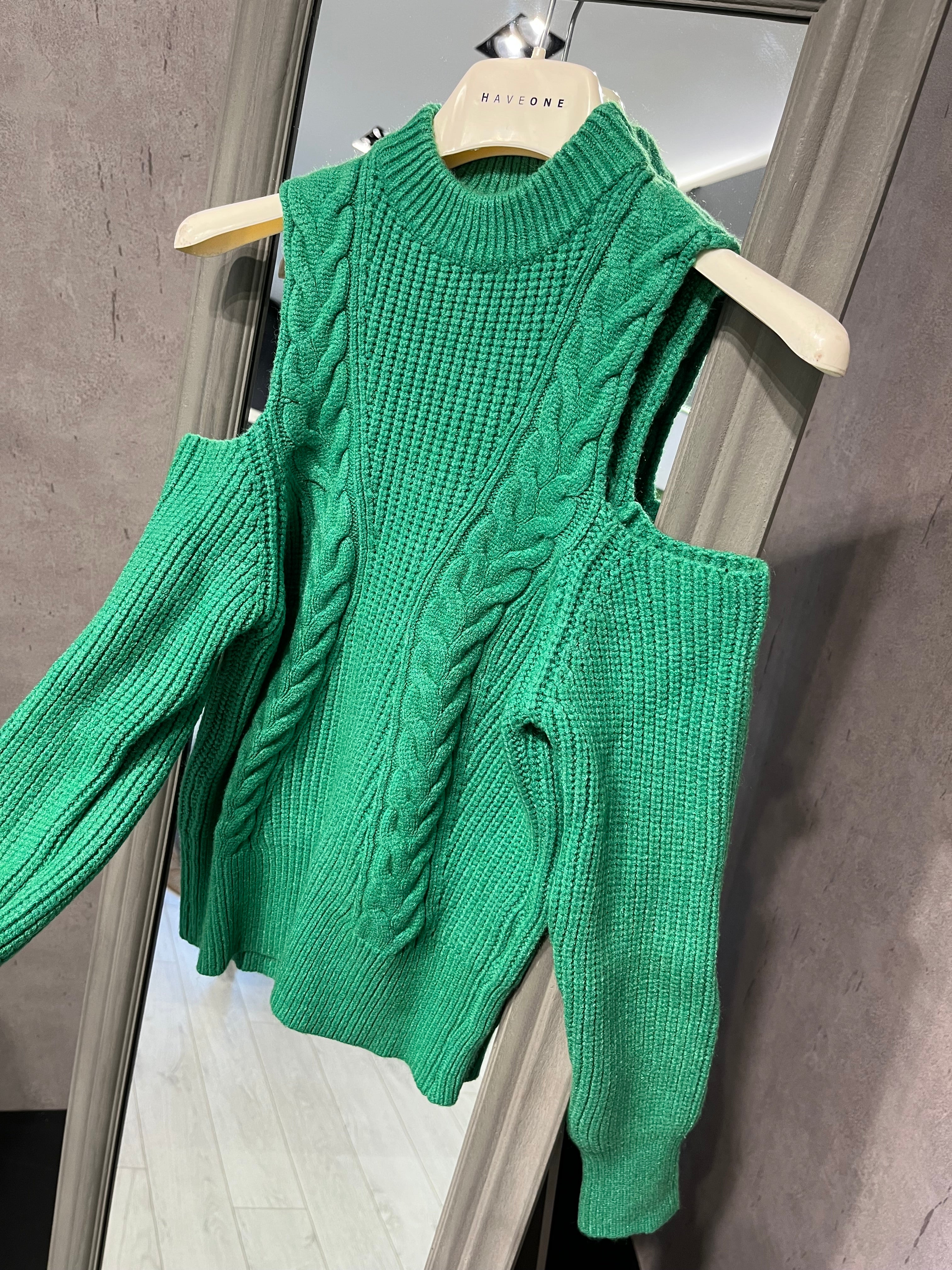 Maglia cut out verde smeraldo
