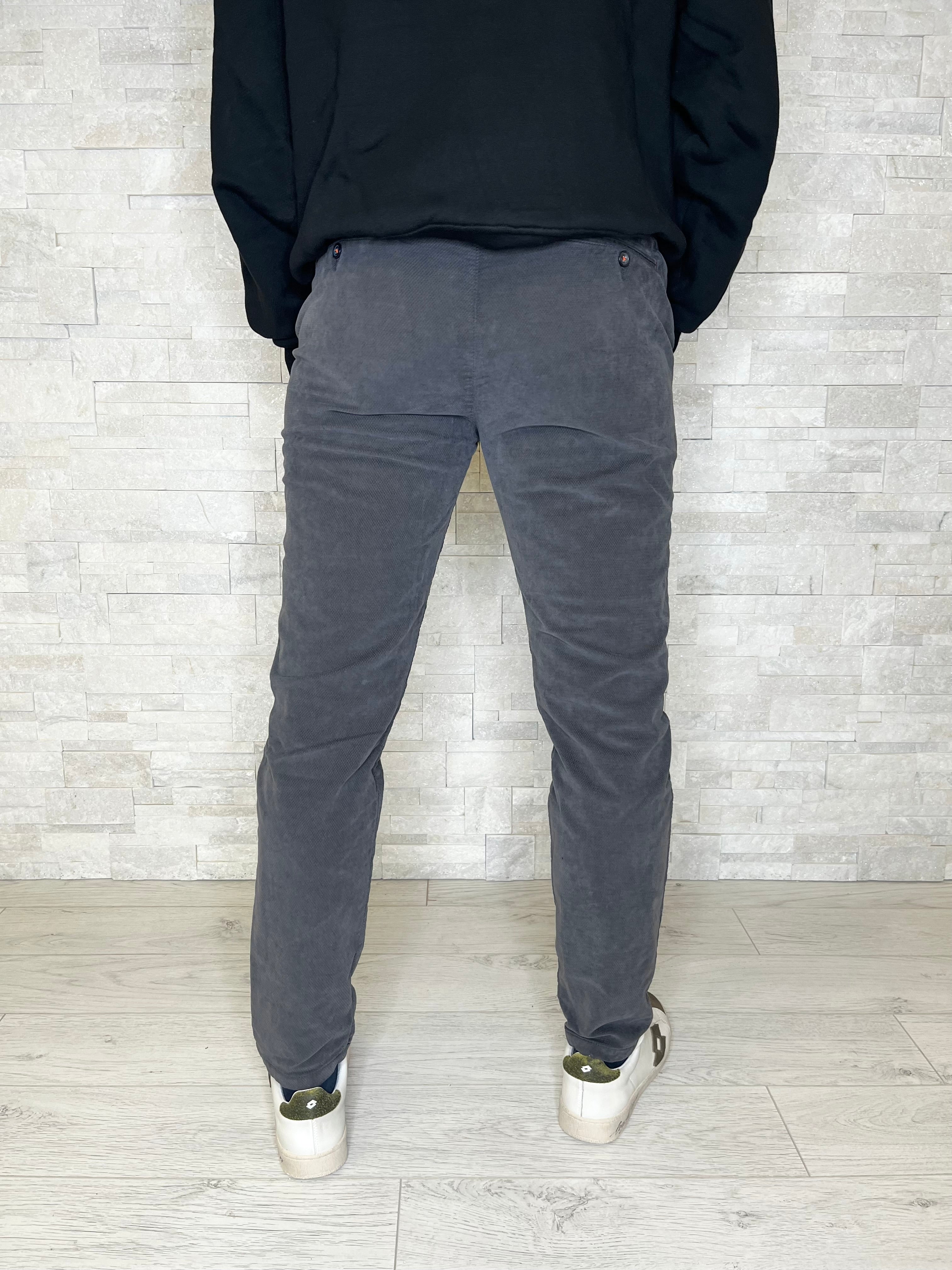 Pantalone color asfalto