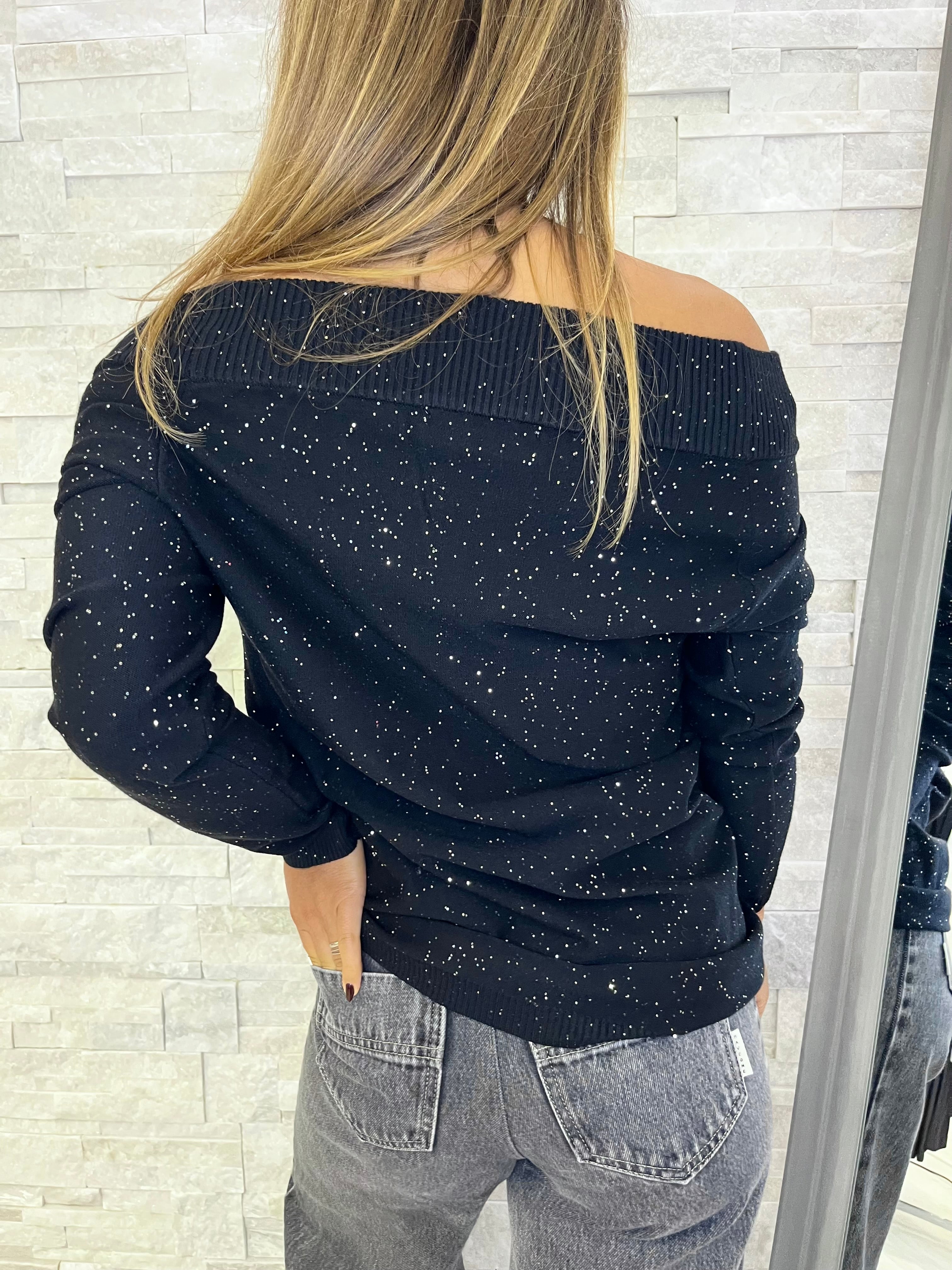 Maglia nera con micropaillettes