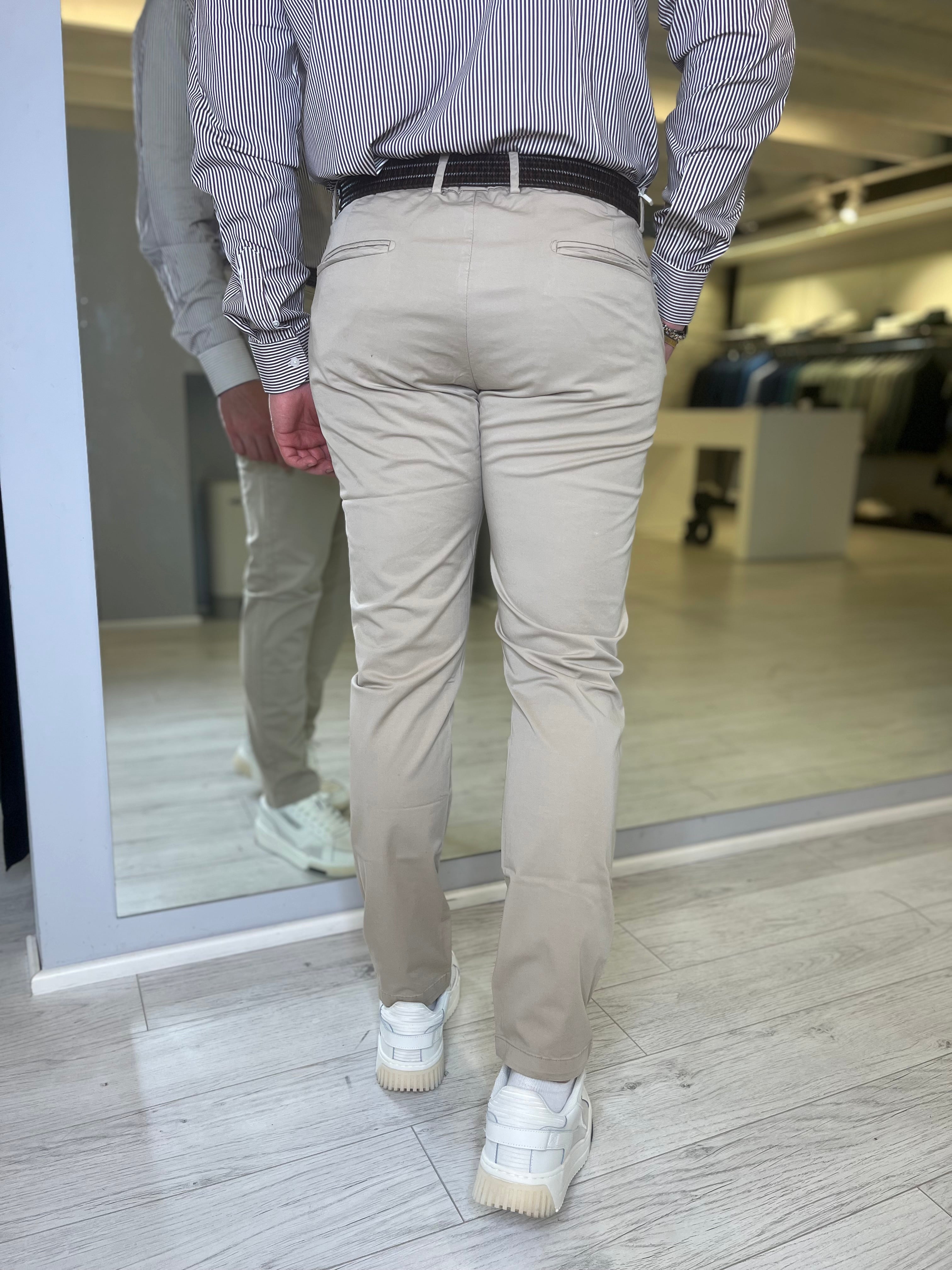 Pantalone chino beige