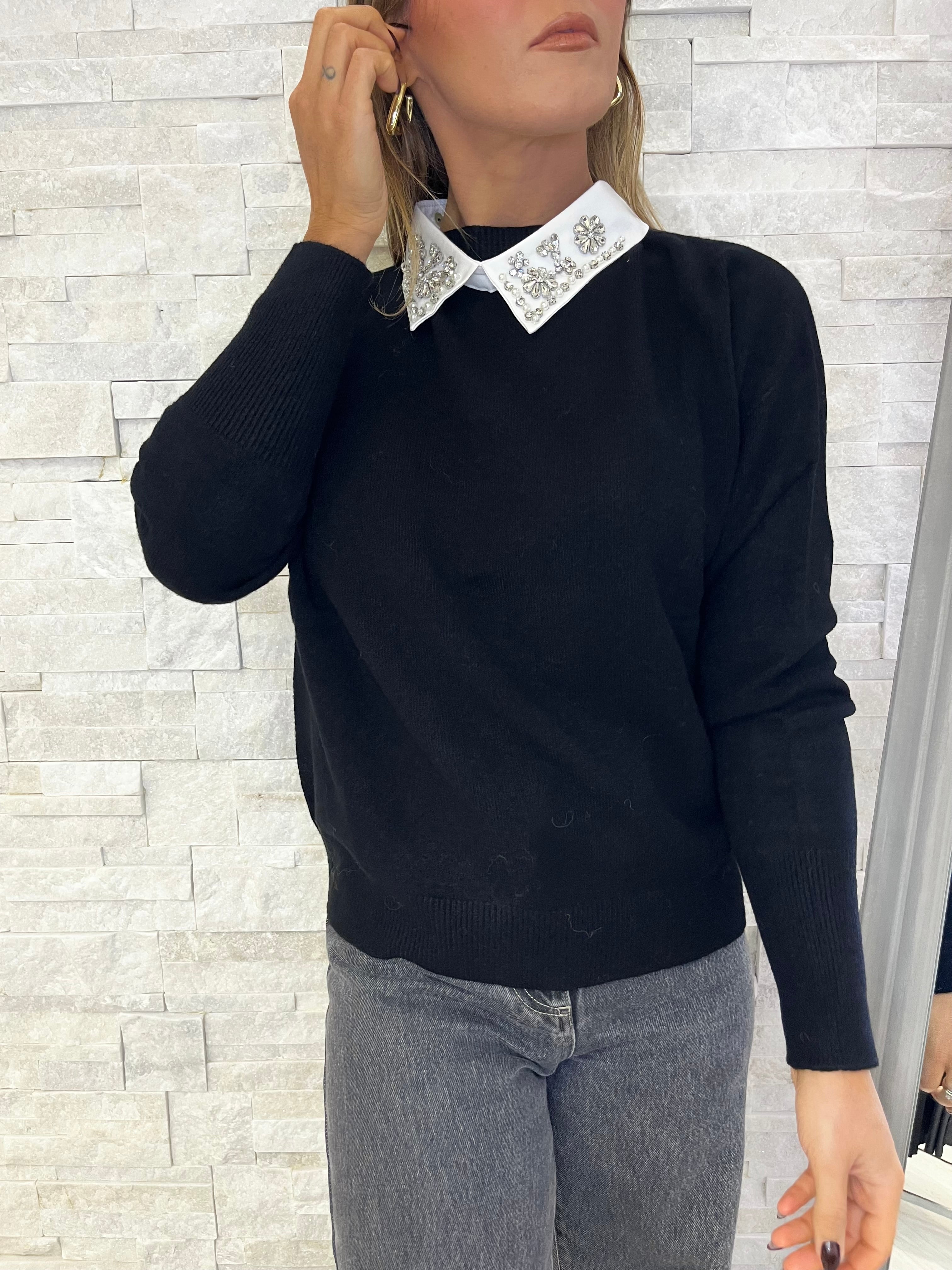 Maglia girocollo con colletto