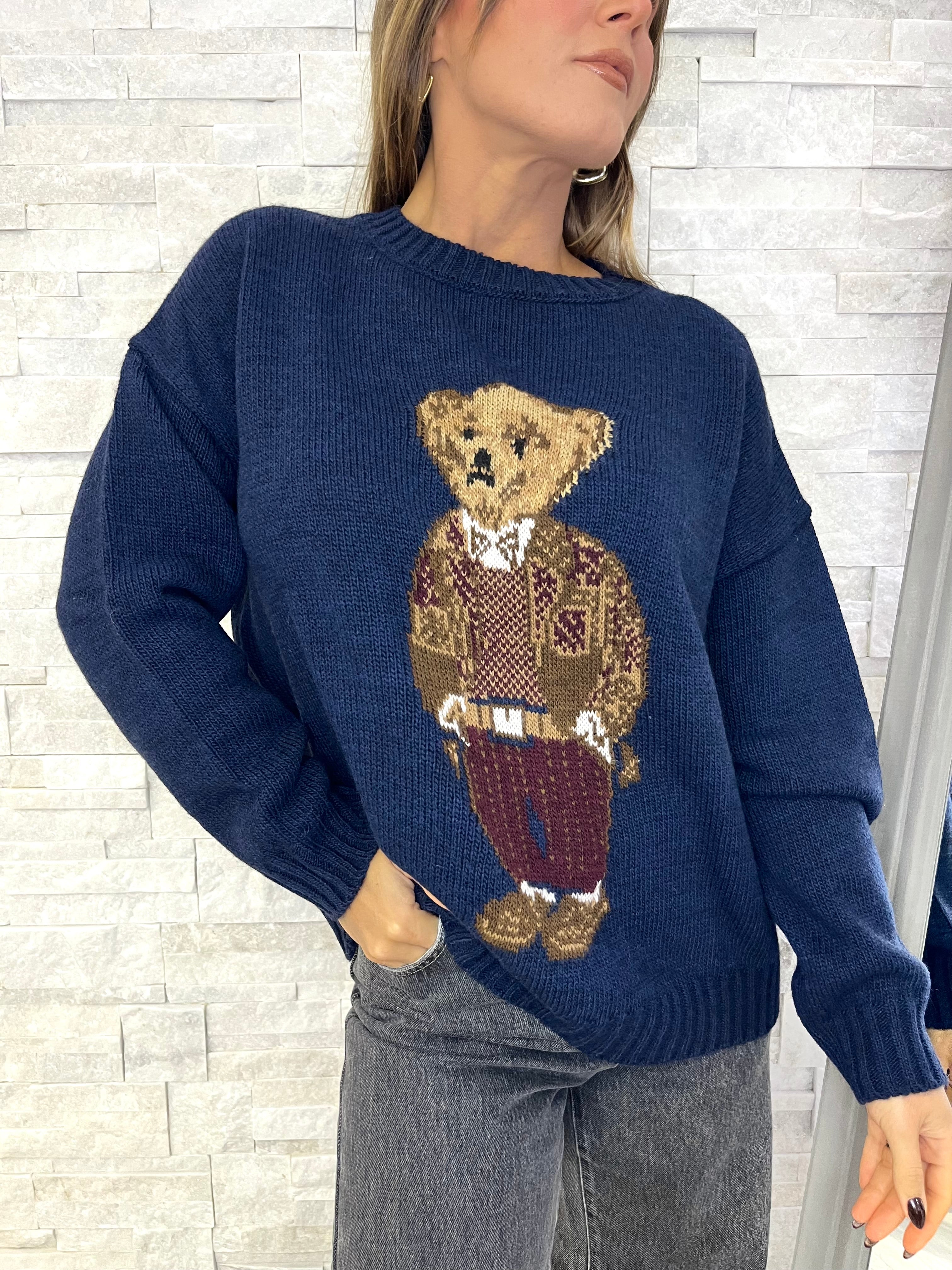 Maglia blu con orsetto