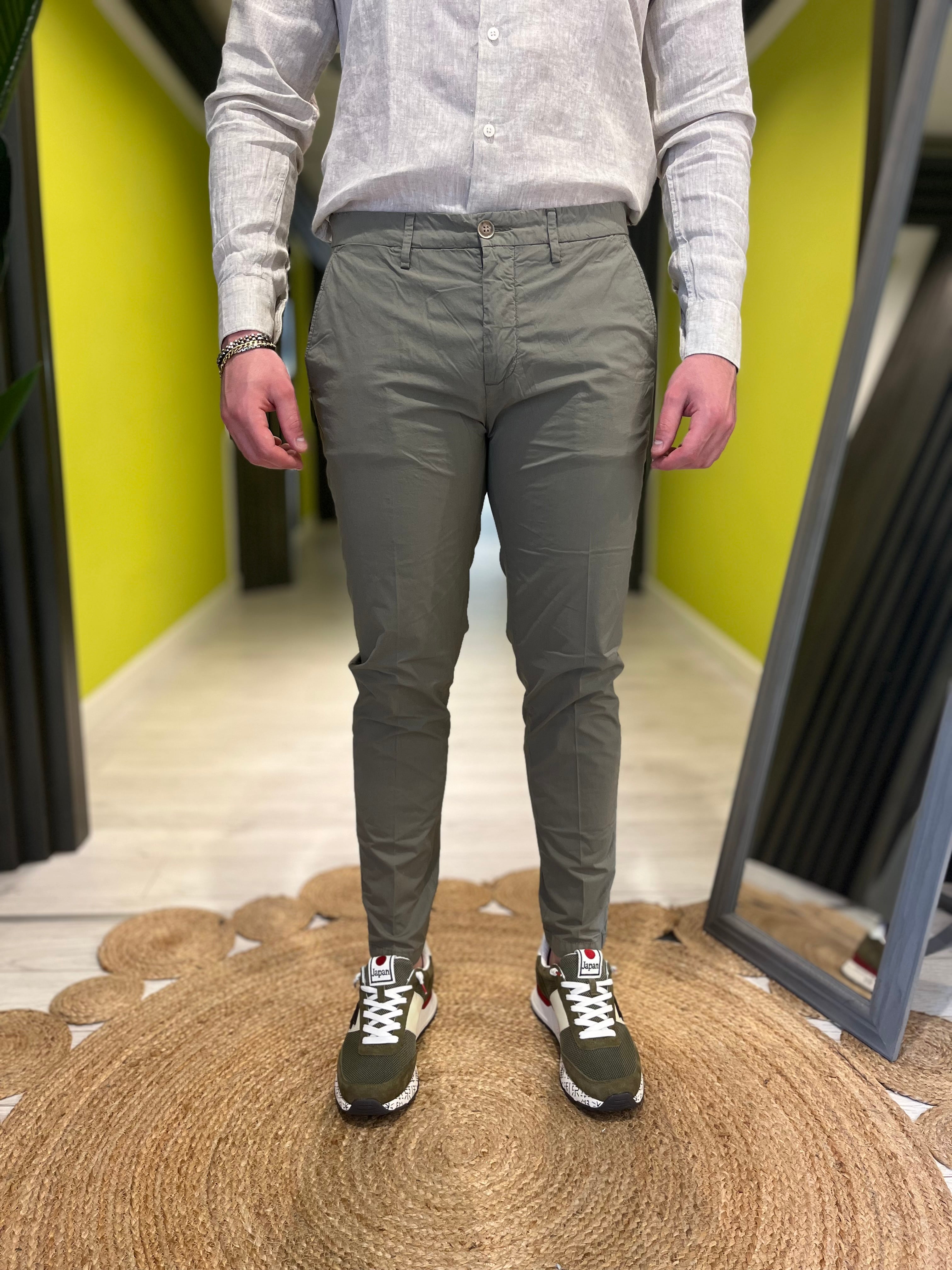 Pantalone slim fit in cotone