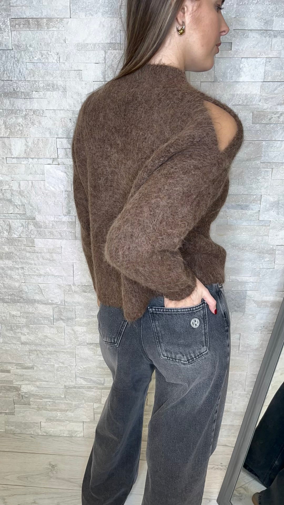 Maglia girocollo con cut-out