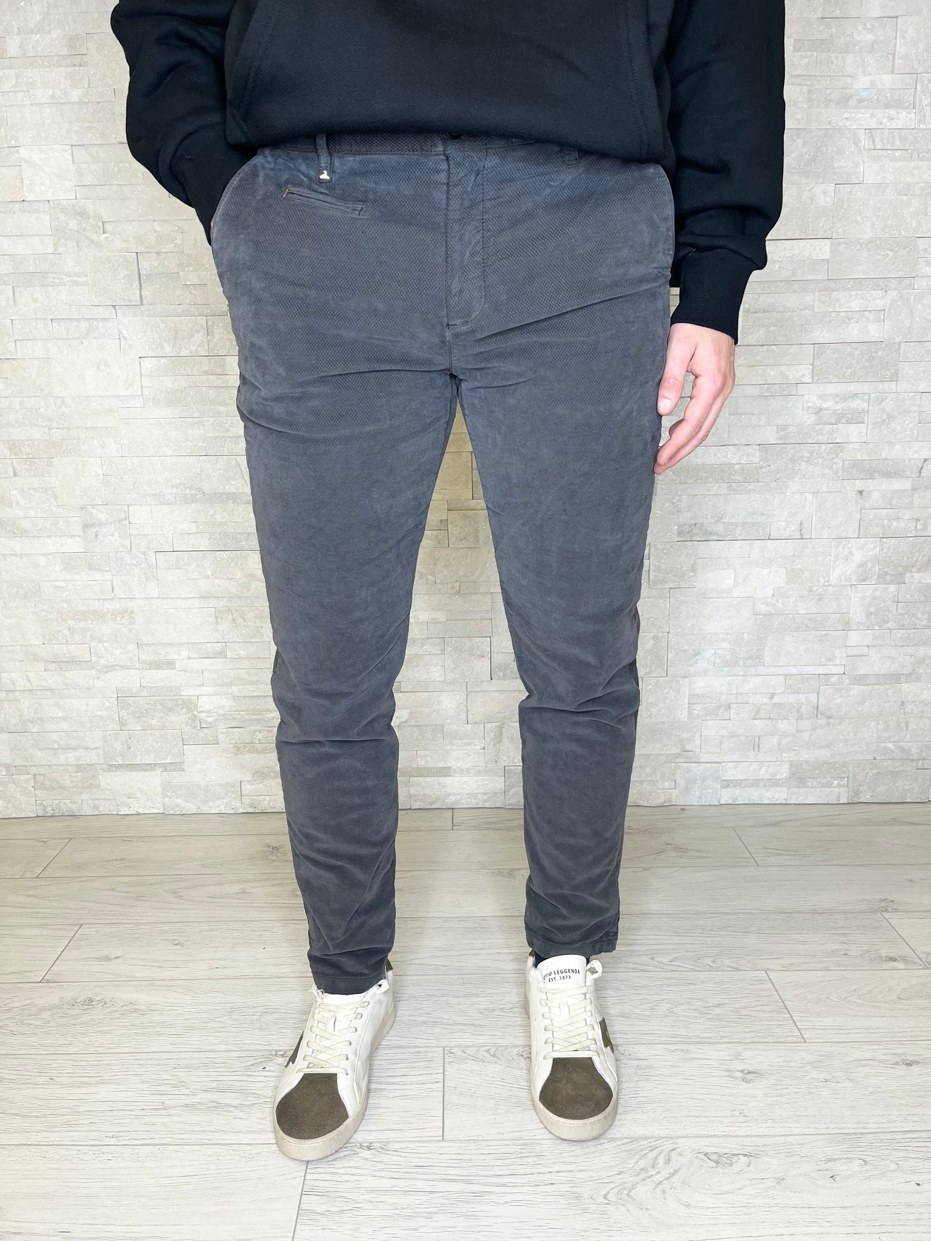 Pantalone color asfalto