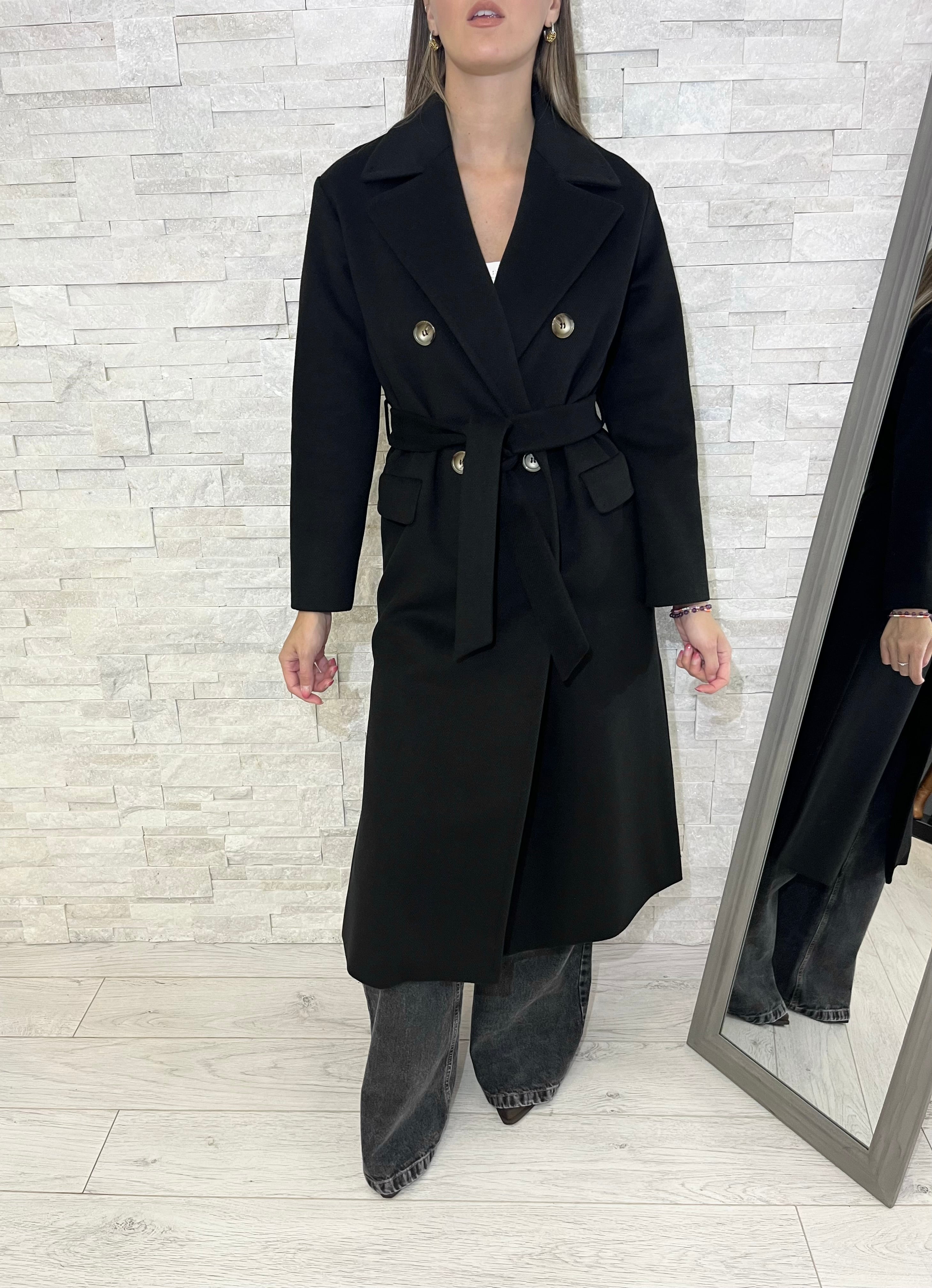 Cappotto doppiopetto nero