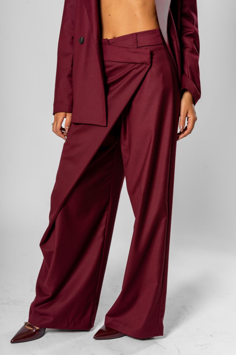 Tailleur bordeaux