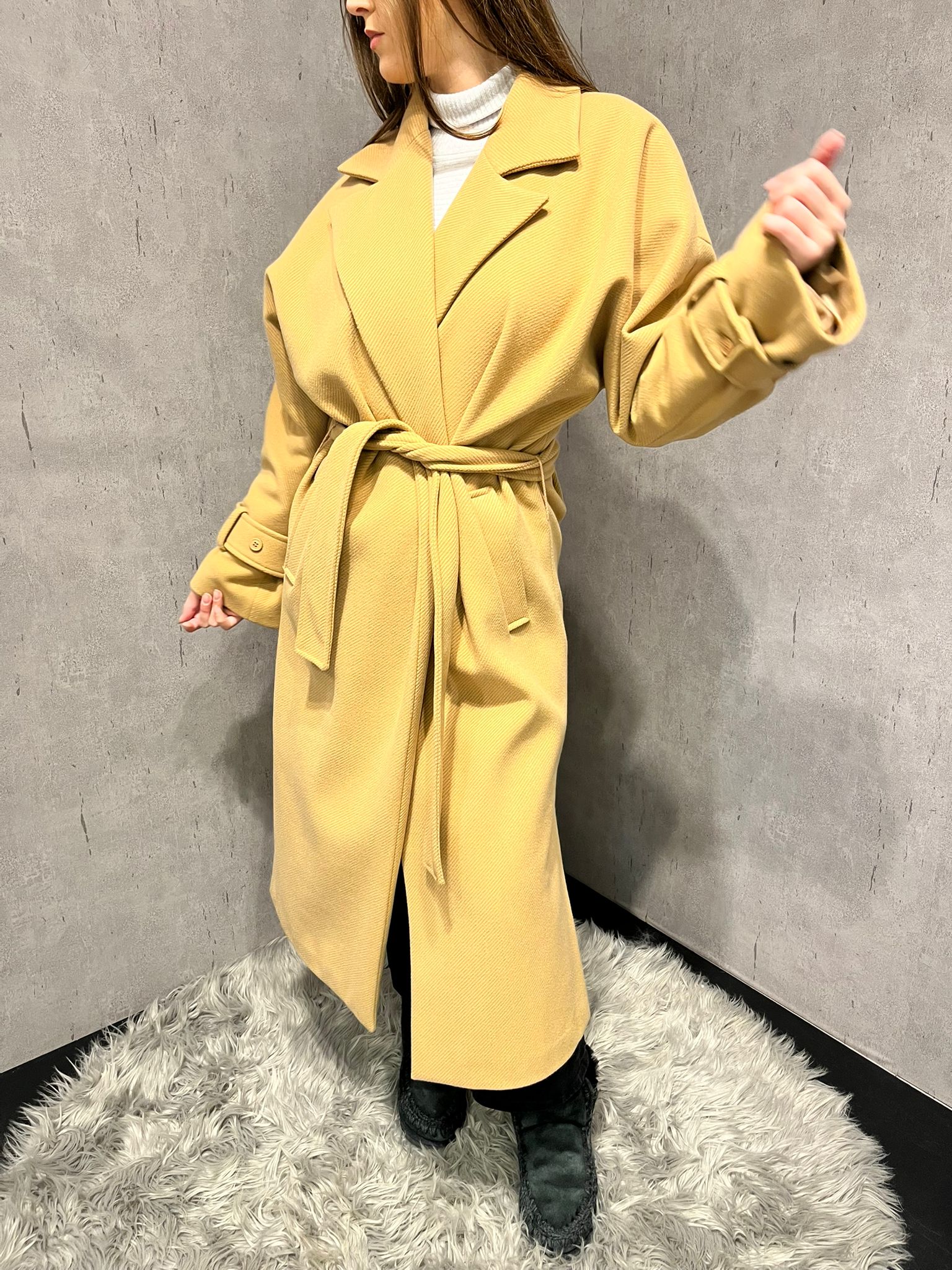 Cappotto con cintura
