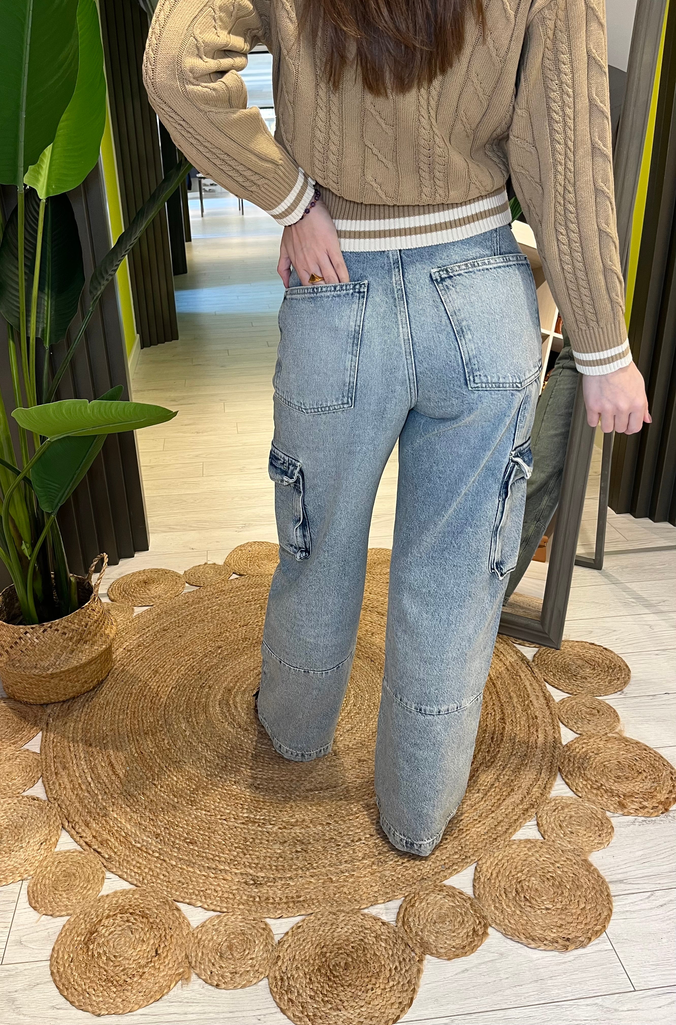 Jeans cargo vita alta